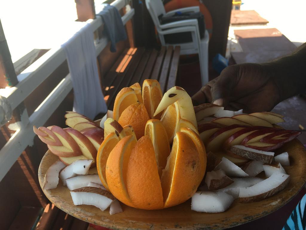 Hudhu Raakani Lodge Maldives Thinadhoo  Esterno foto